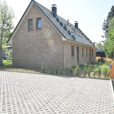 Rustic Retreat With Fireplace Damshagen