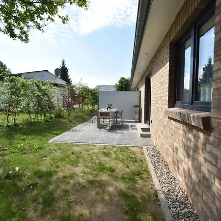 Rustic Retreat With Fireplace * Damshagen