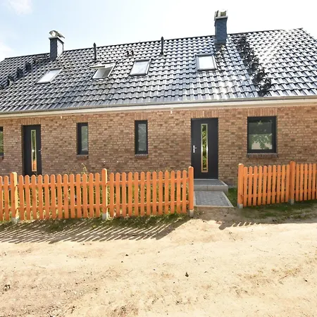 Rustic Retreat With Fireplace Holiday home *