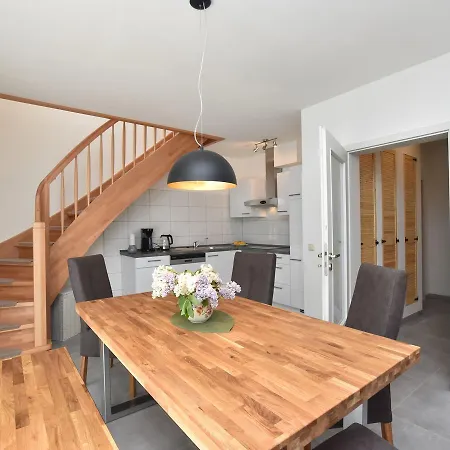 Rustic Retreat With Fireplace Holiday home *